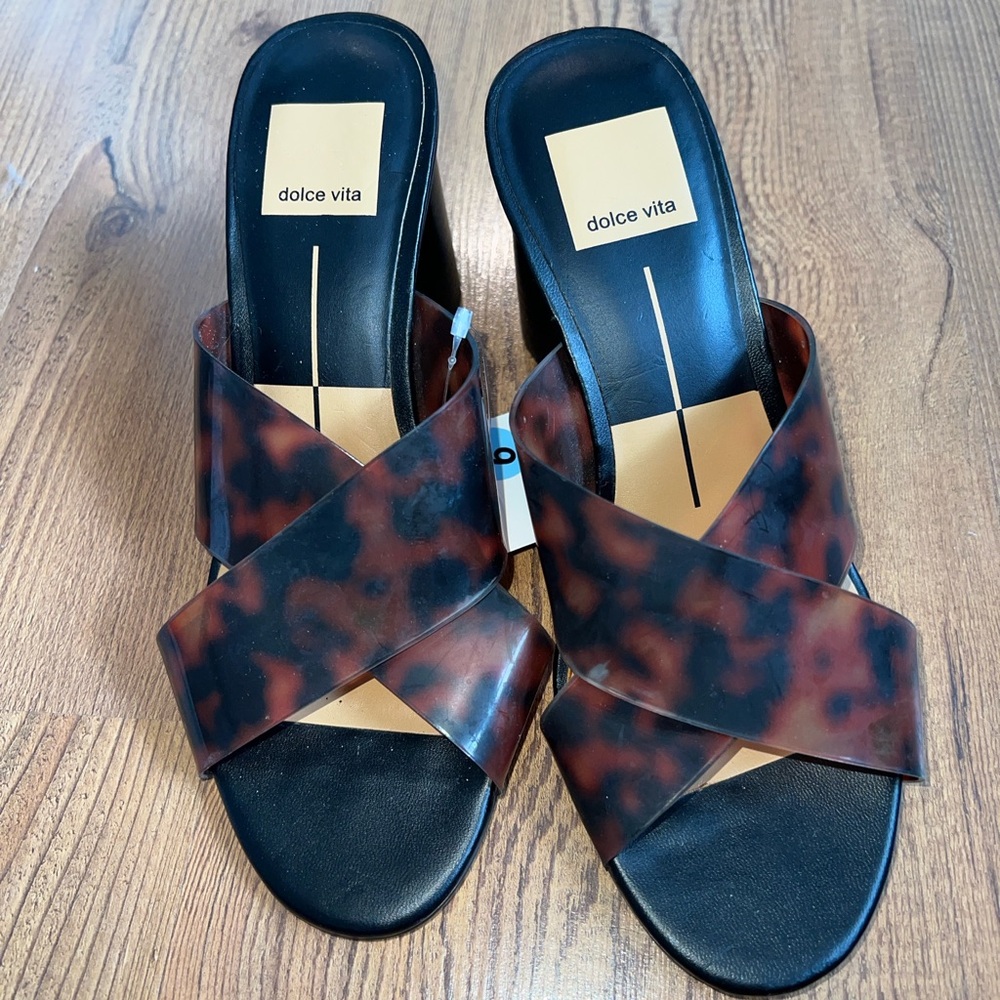 Dolce Vita Women's Tortoise Slide Sandals